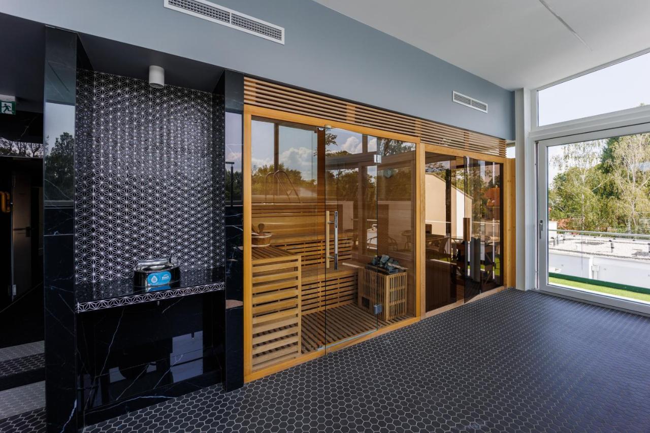 Villa Bauhaus Wellness Apartman 202 ชิโอฟก ภายนอก รูปภาพ