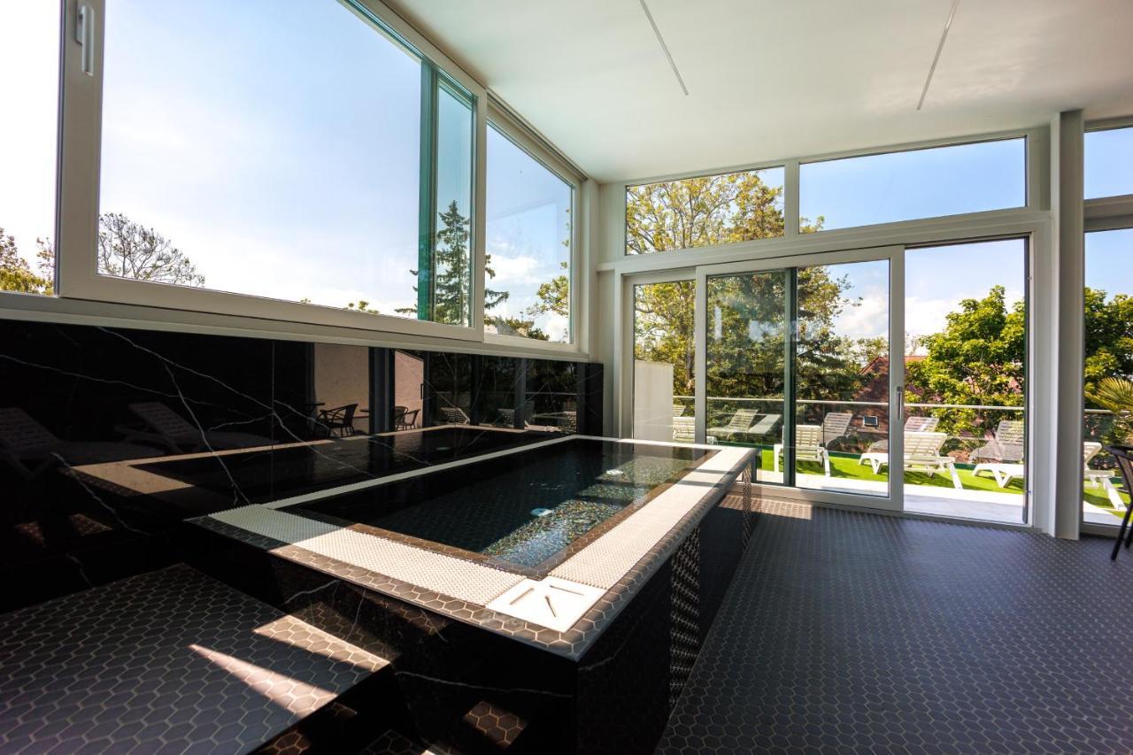 Villa Bauhaus Wellness Apartman 202 ชิโอฟก ภายนอก รูปภาพ